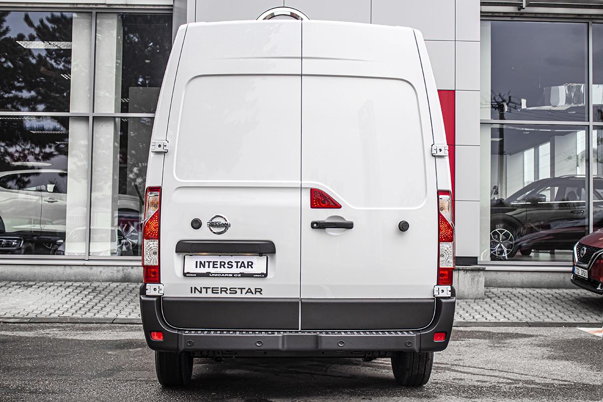 Nissan NV400