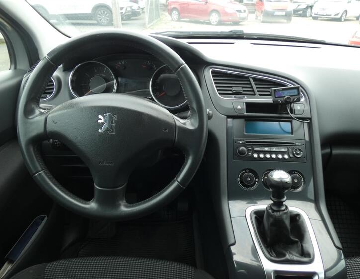 Peugeot 5008 7