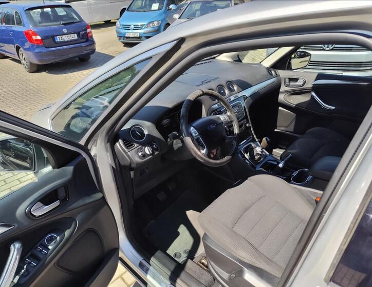 Ford S-MAX 3