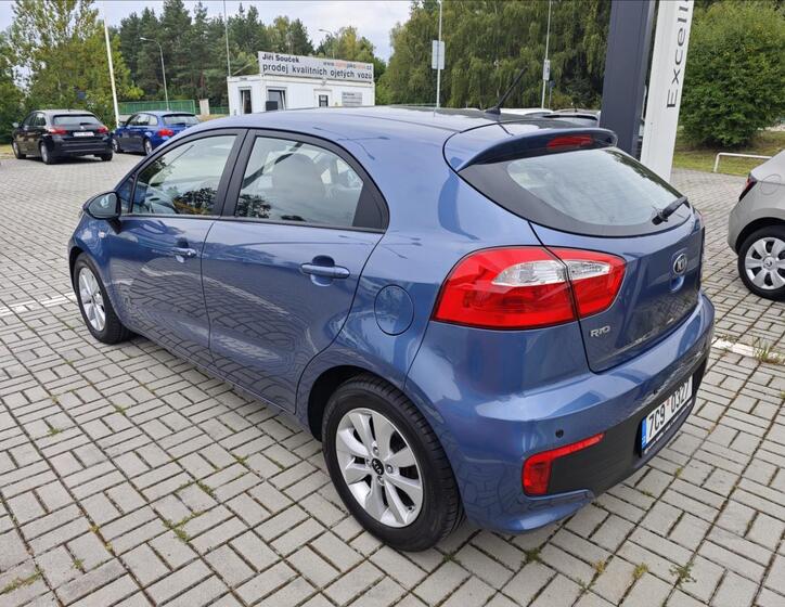 KIA Rio 4