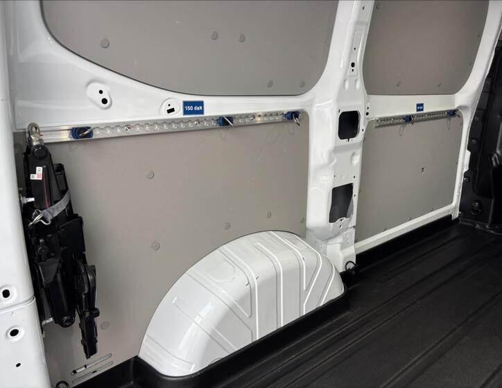 Ford Transit 13