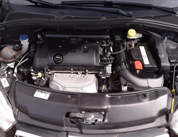 Peugeot 208 44