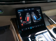 Cadillac Escalade 31