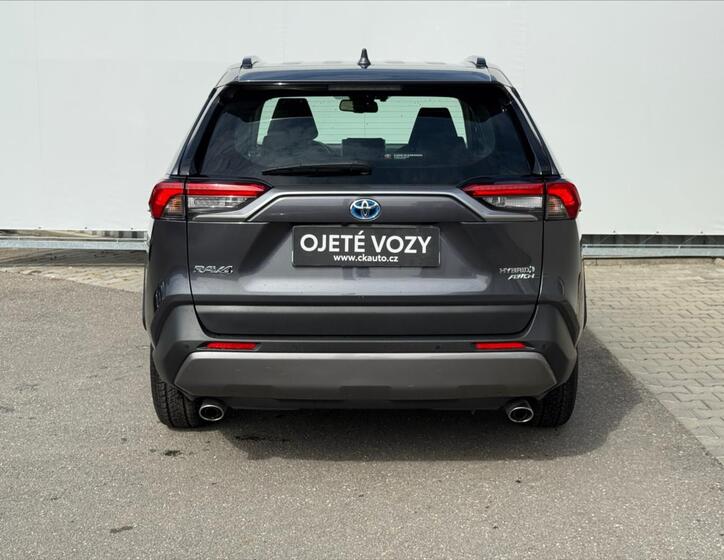 Toyota RAV4 5