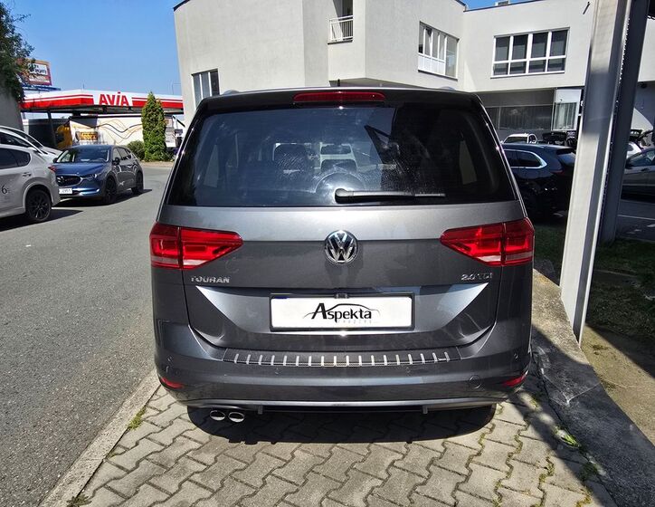 Volkswagen Touran 4