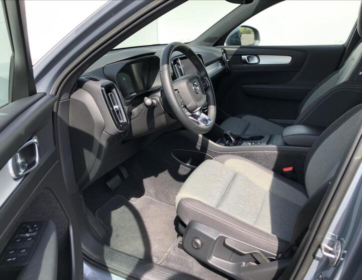 Volvo XC40 14