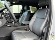Land Rover Range Rover Velar 12