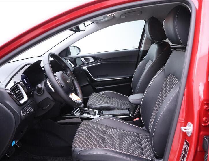KIA Ceed 11
