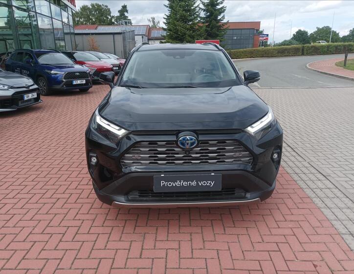Toyota RAV4 6