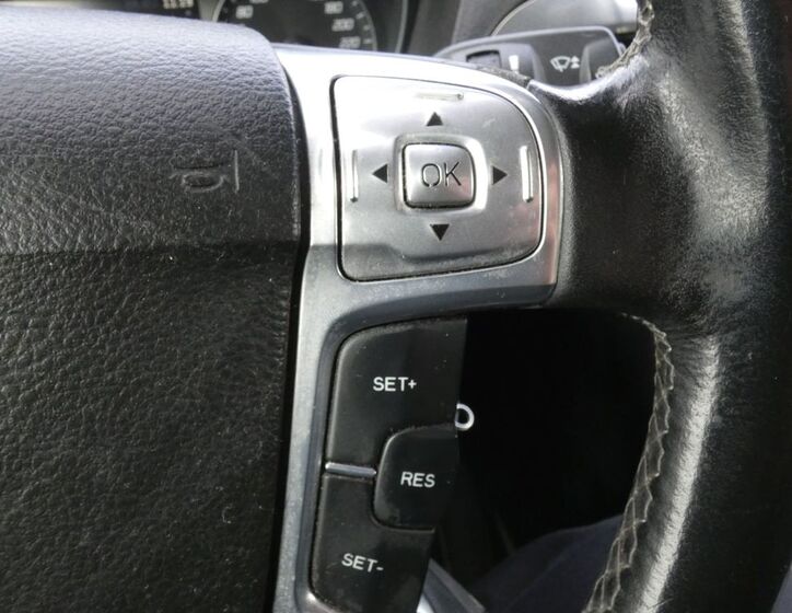 Ford Galaxy 31