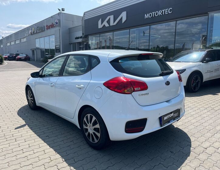 KIA Ceed 4