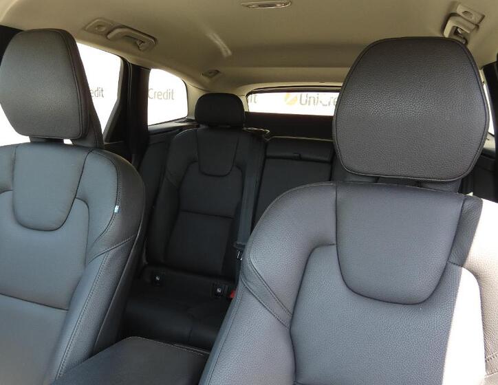 Volvo XC60 7