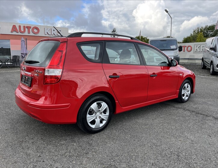 Hyundai i30 4