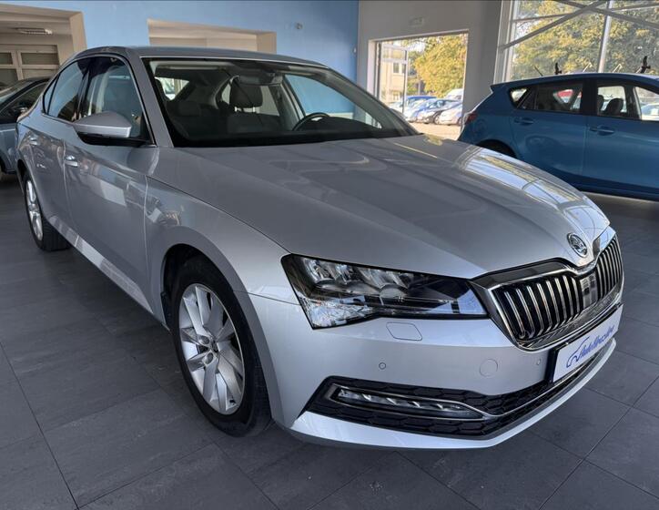 Škoda Superb 1