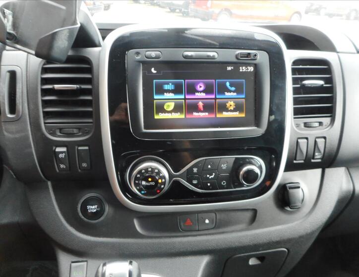 Renault Trafic 27