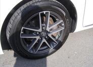 Toyota Auris 9