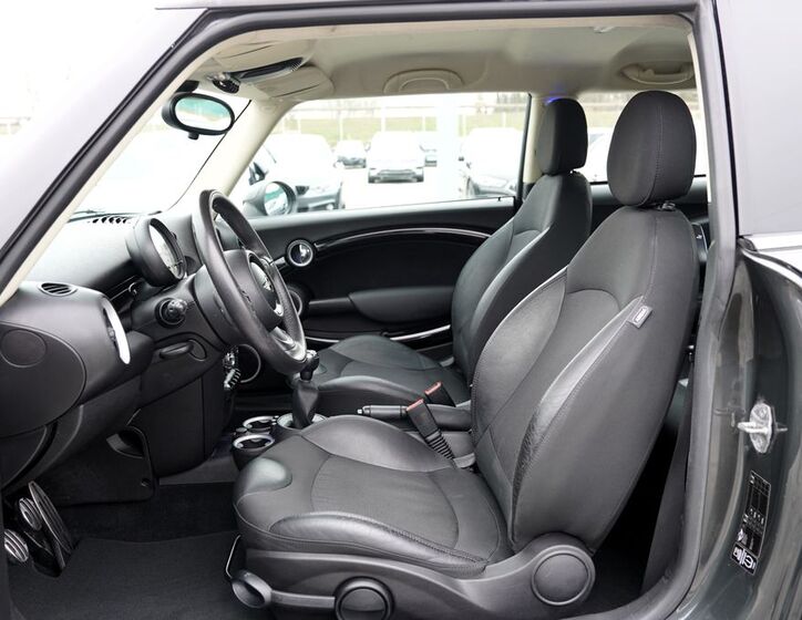 Mini Cooper S 19