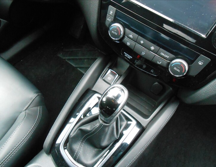 Nissan Qashqai 15