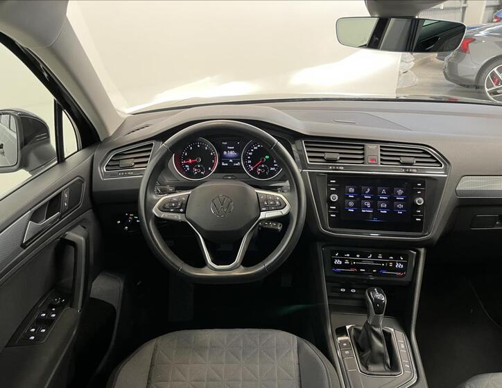 Volkswagen Tiguan 5