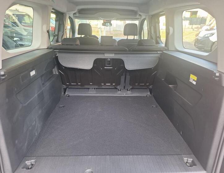 Peugeot Rifter 6