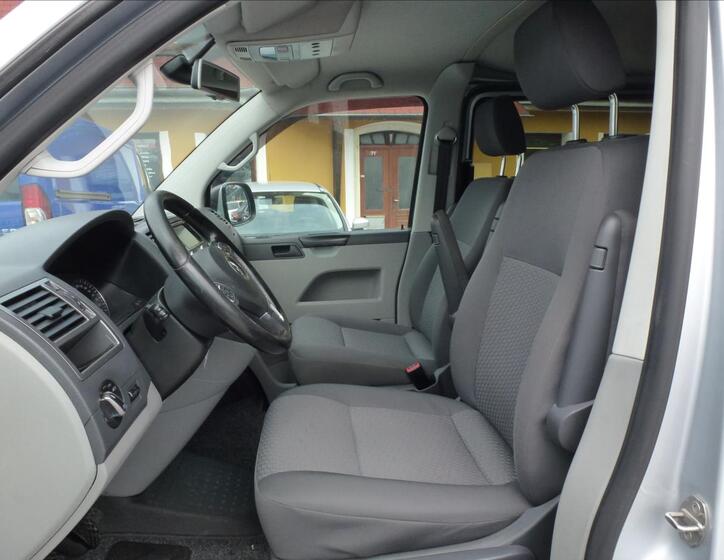 Volkswagen Transporter 16