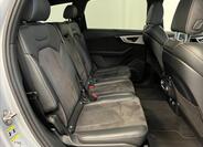 Audi Q7 25