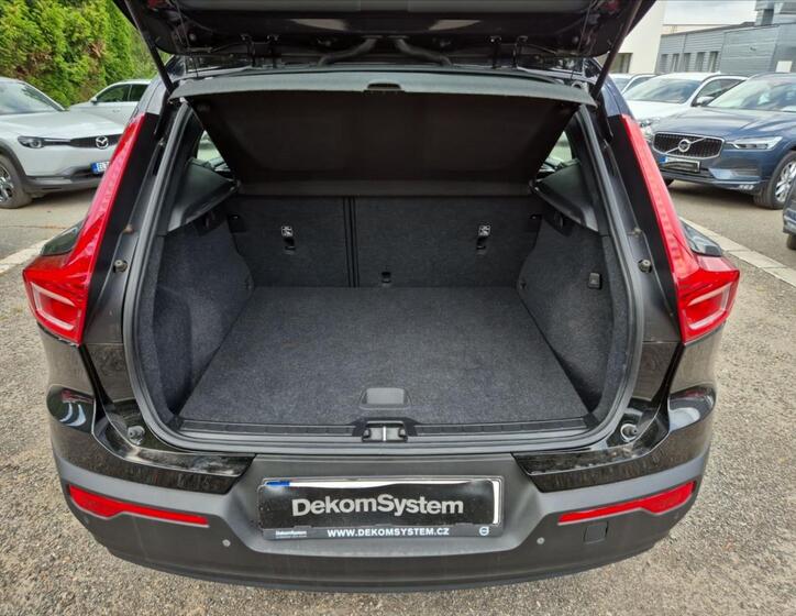 Volvo XC40 11