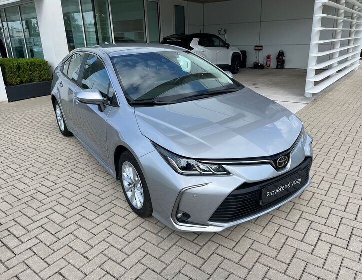 Toyota Corolla 8