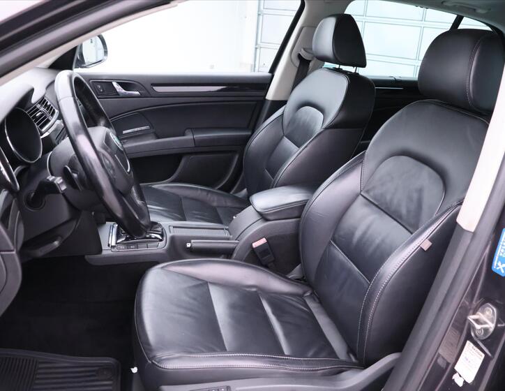 Škoda Superb 11