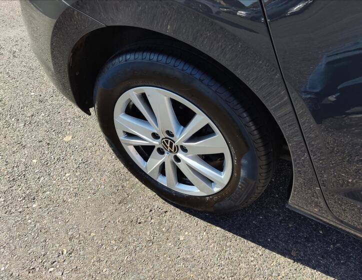 Volkswagen Touran 19