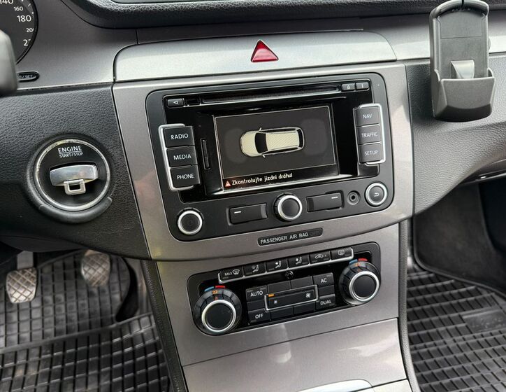Volkswagen Passat 12