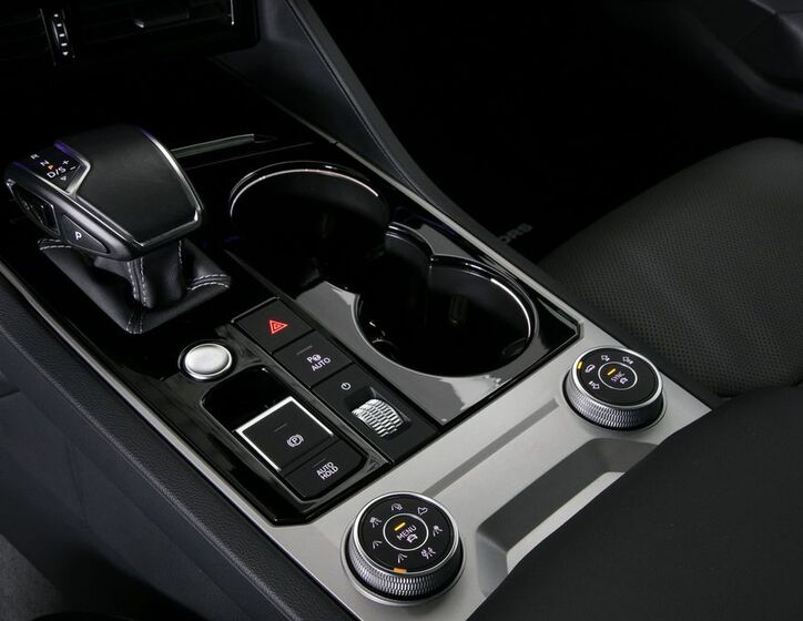 Volkswagen Touareg 25