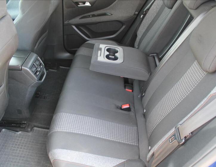 Peugeot 3008 10