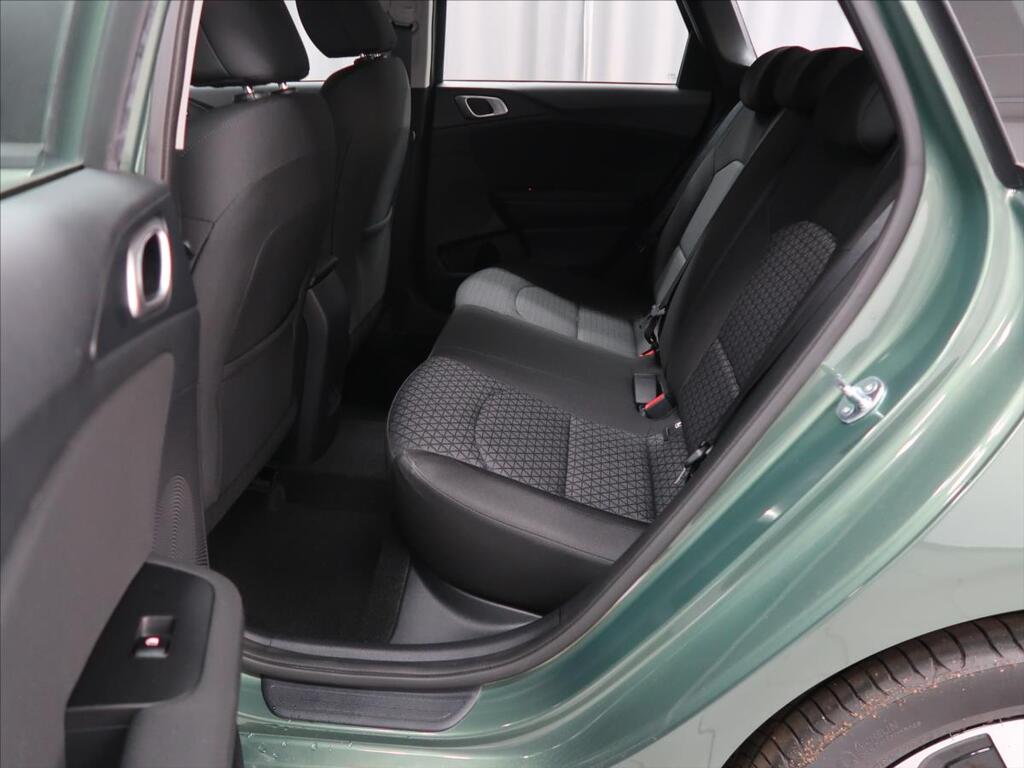 KIA Ceed 10
