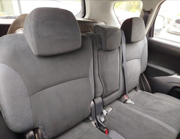 Mitsubishi Outlander 26