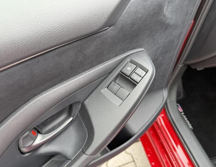 Toyota GR Yaris 12