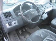 Volkswagen Multivan 16