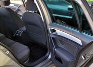Volkswagen Golf 22