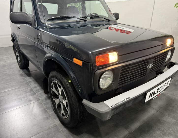 Lada Niva 20