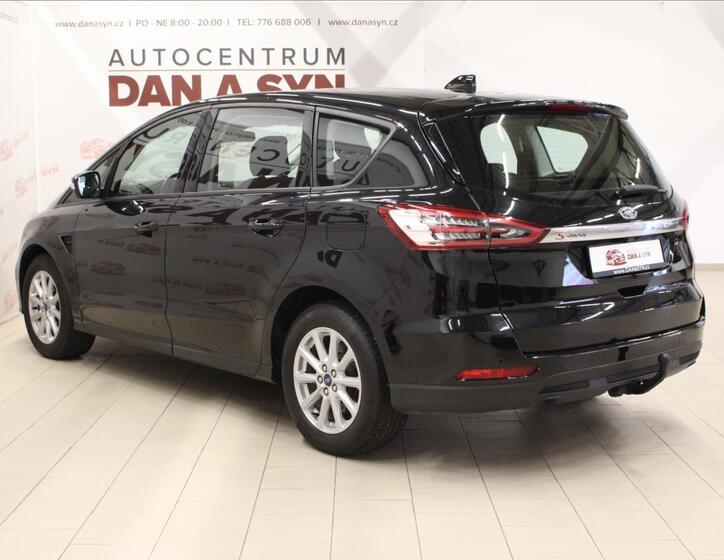 Ford S-MAX 6