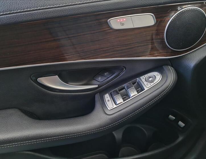 Mercedes-Benz GLC 12
