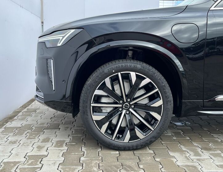 Volvo XC90 28