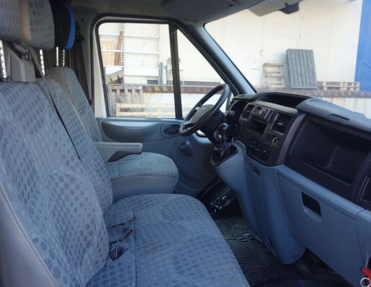 Ford Transit 18