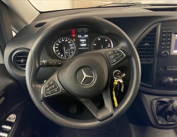 Mercedes-Benz Vito 10