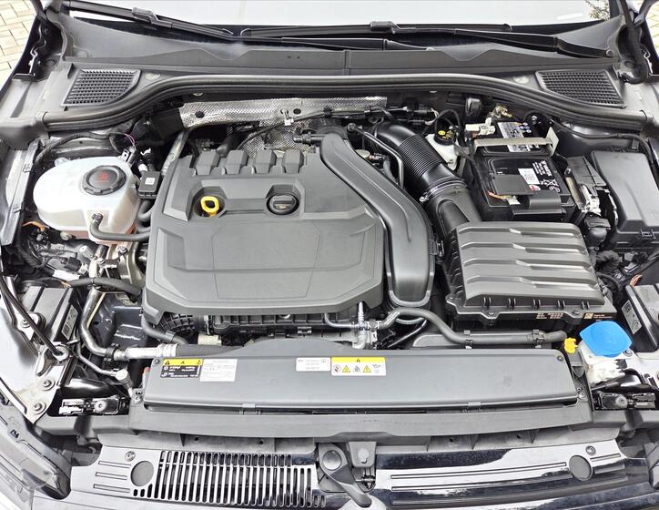 Volkswagen Golf 15