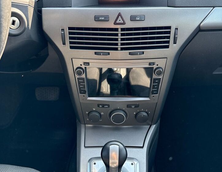 Opel Astra 12