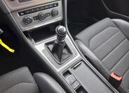 Volkswagen Golf 24