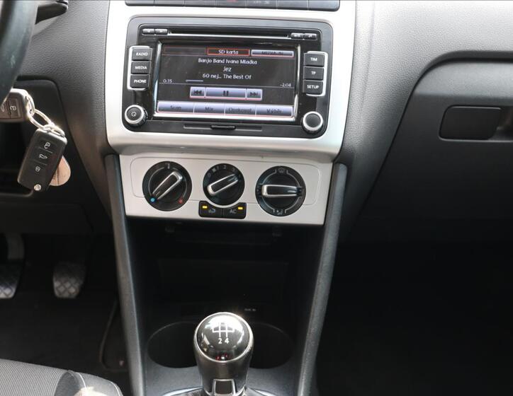 Volkswagen Polo 26