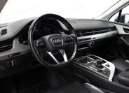 Audi Q7 10