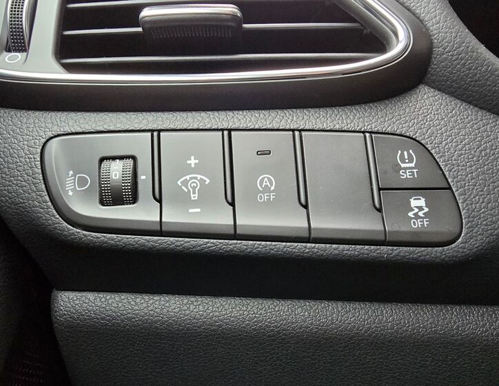 Hyundai i30 13